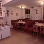 Lehenbrandthof *