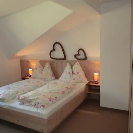 アパート Lehenbrandthof